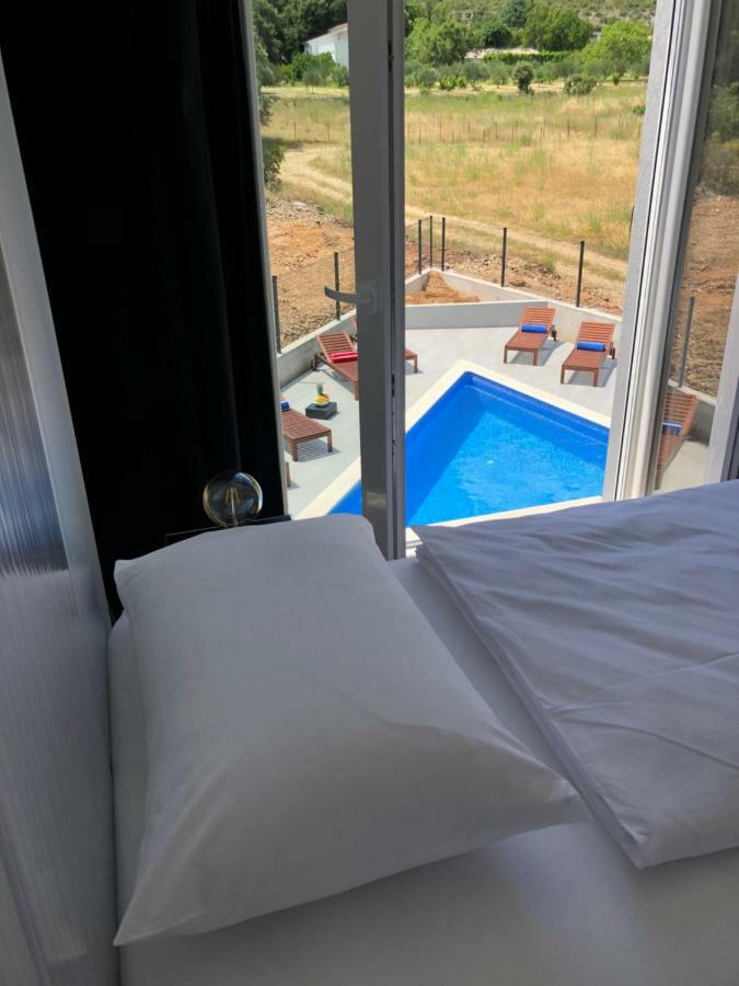 Villa Mila Kastela Кастель-Нови Экстерьер фото