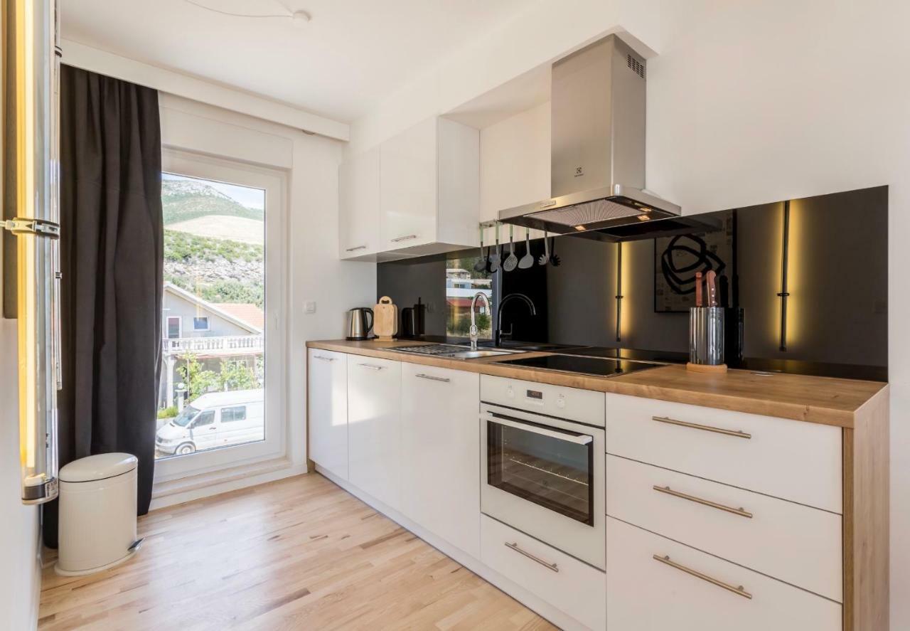 Villa Mila Kastela Кастель-Нови Экстерьер фото